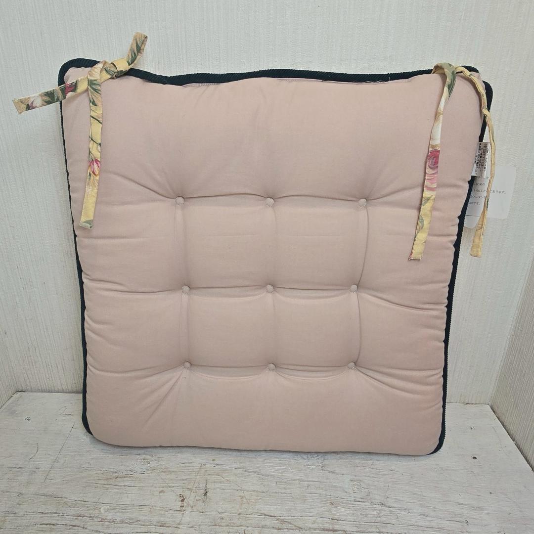 i 【4個セット】新品 大判 バテイ クッション 紐付き 薔薇 ローズ 馬蹄