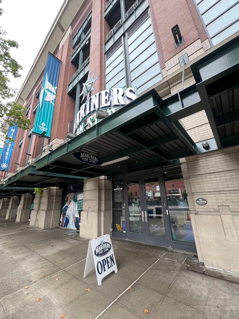 イチロー シアトルマリナーズ 殿堂入り 限定記念Tシャツ&キャップ