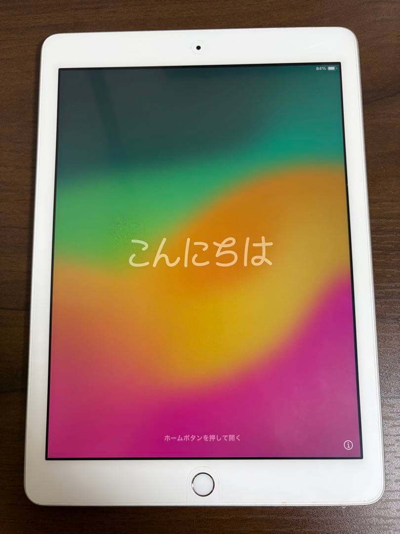 週末セール〜2/1！iPad(第6世代)シルバー 32GB/wifiモデル iPad 第6世代 - WiFiモデル 32GB シルバー｜iPadの中古は【セカハン