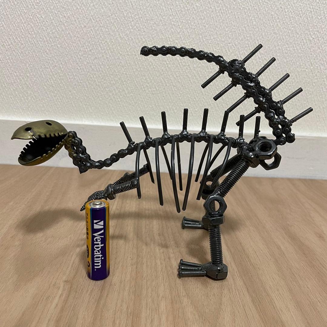 匿名配送】恐竜(小・ゴールド) メタルアート 廃材アート ボルト