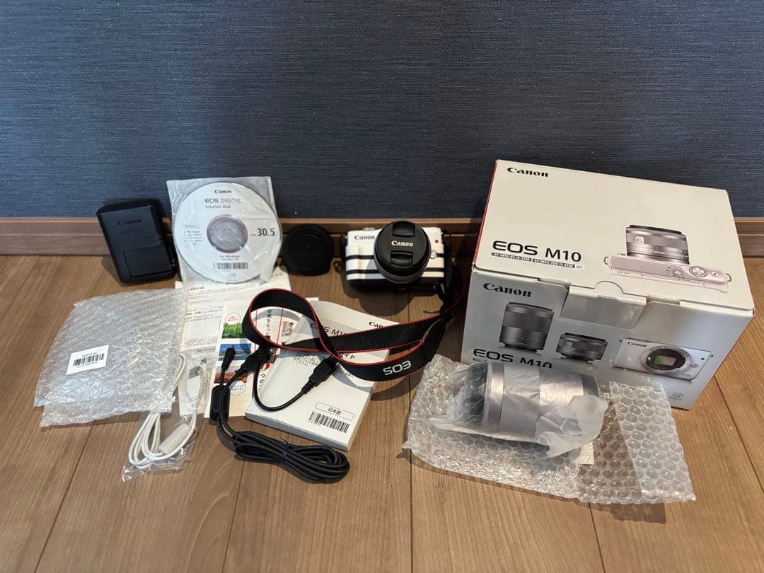 Canon EOSM10 ダブルレンズキット ホワイト キヤノン EOS M10 ダブルレンズキット ホワイト | ミラーレス一眼