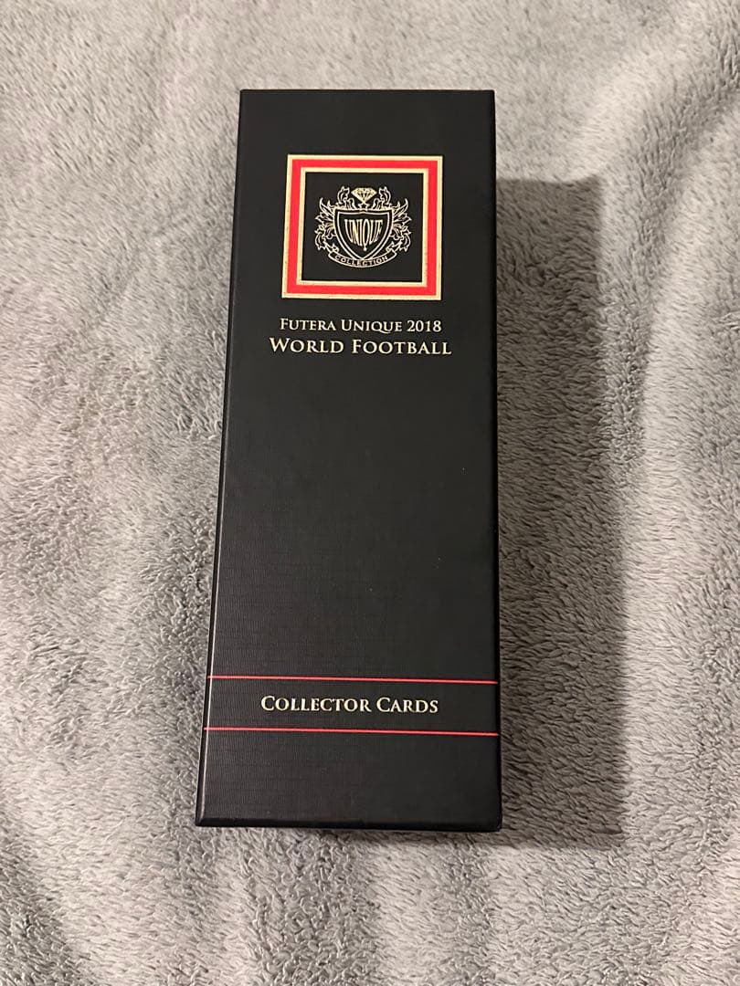 Futera Unique 2018 World Football カードの箱 My first Futera Unique World football box! : r/soccercards
