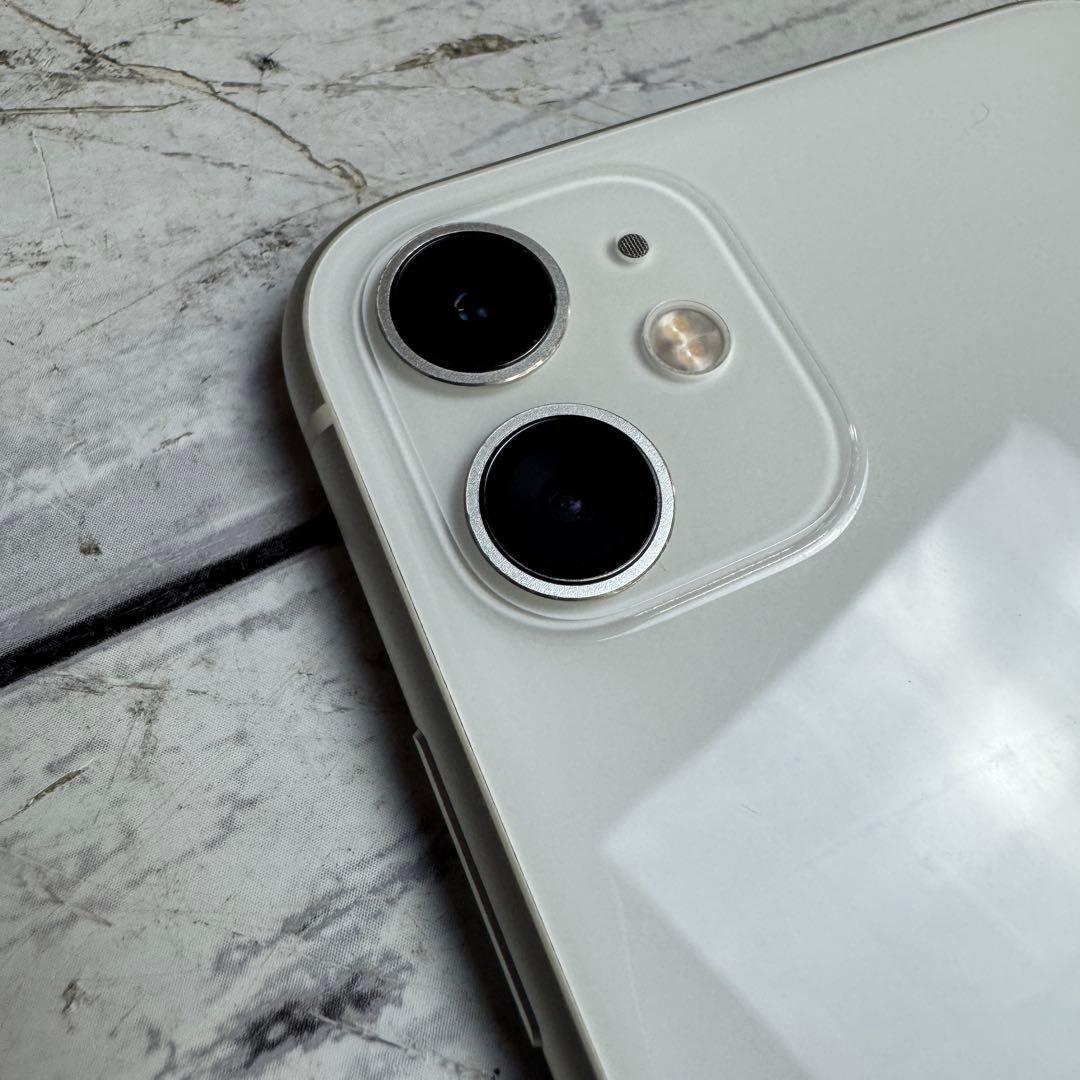 iPhone11 64GB ホワイト 最大容量78% MWLU2J/A