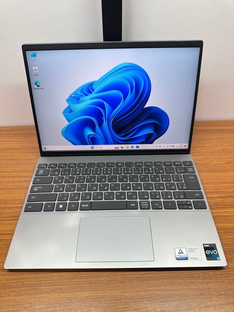 Dell Vostro 5320 i5-1240P 8/256 - メルカリ