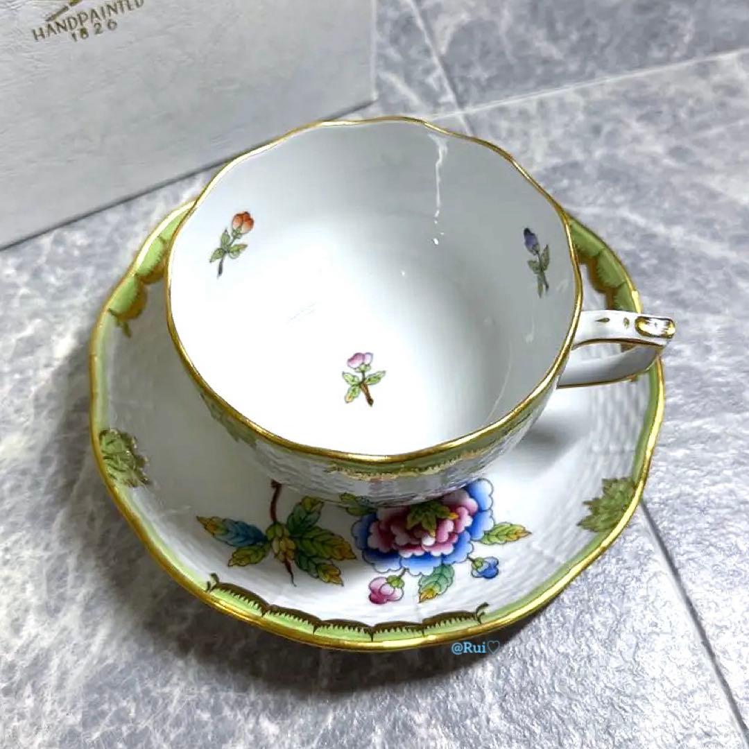 希少 美品 ヘレンド ヴィクトリアブーケ ティーカップ＆ソーサー 元箱
