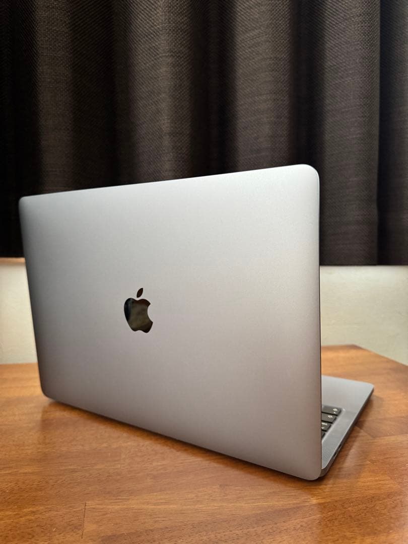 あ*ん様 【値下げ交渉可】Apple MacBook Pro 13-inch(2 MacBookPro 13インチ Touch Bar搭載モデル[2016年/SSD 256GB/メモリ