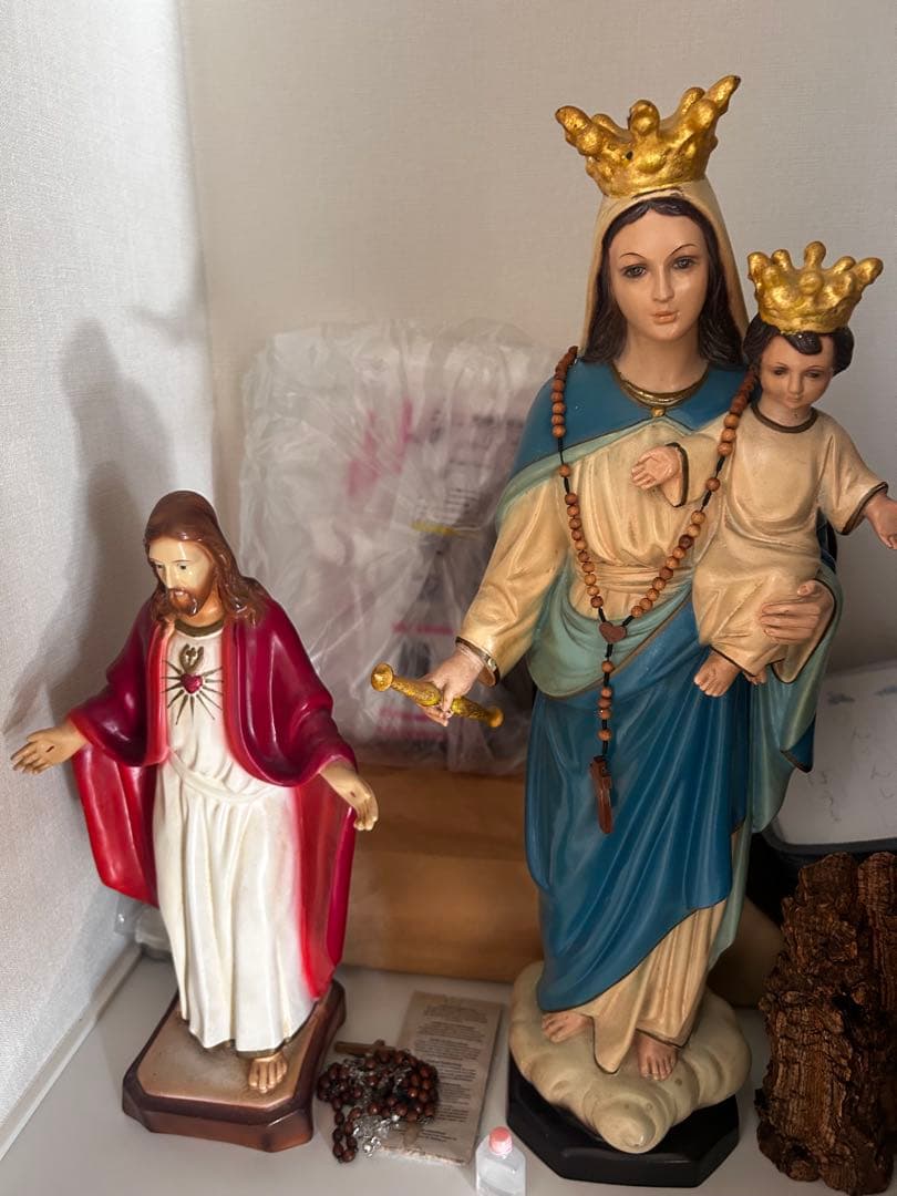 聖母マリアと幼子イエスの置物 約30cm 楽天市場】幼子イエスと聖母マリア ヨセフ 聖家族の彫像クリスマス