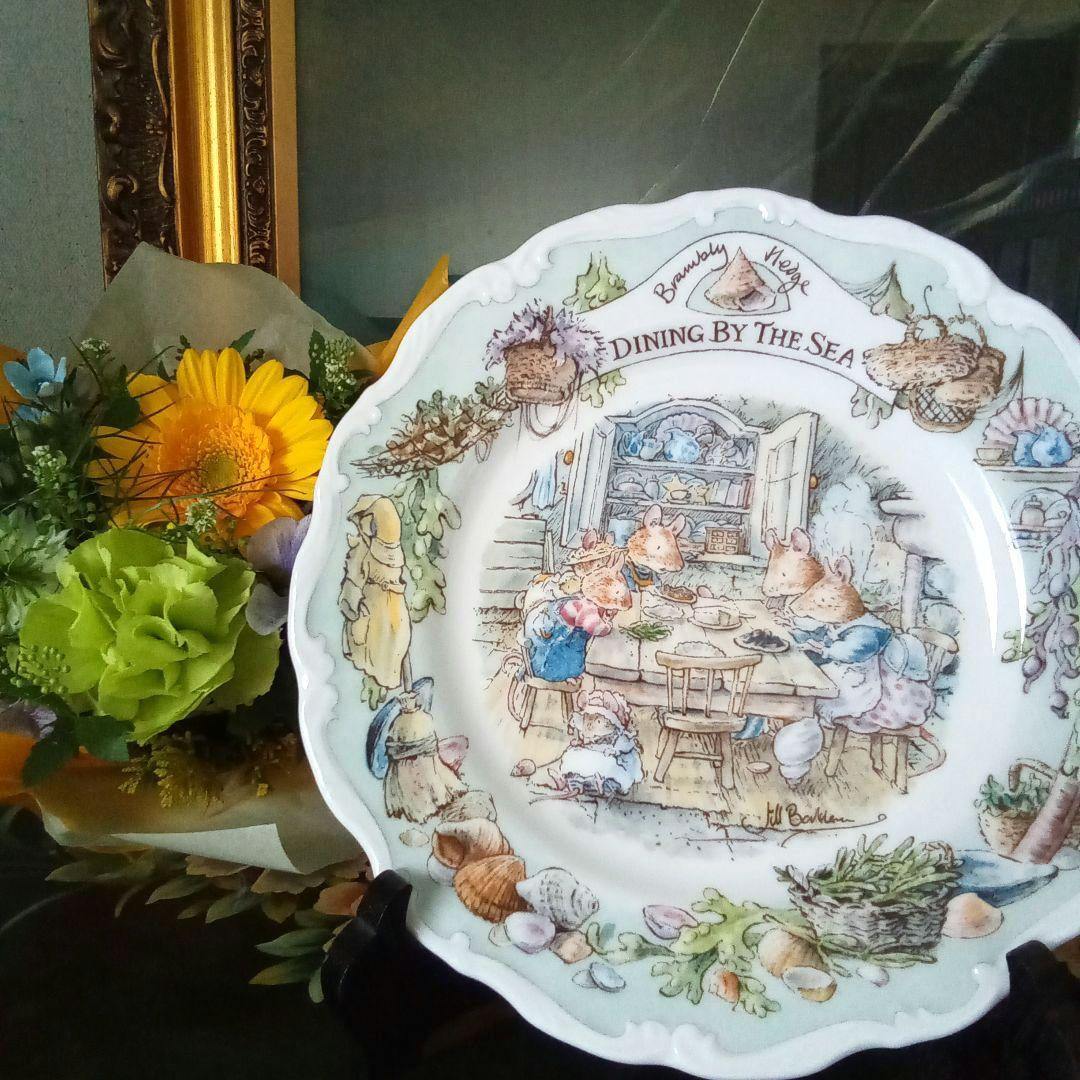 ブランブリーヘッジ DINING BY THE SEA プレートです!