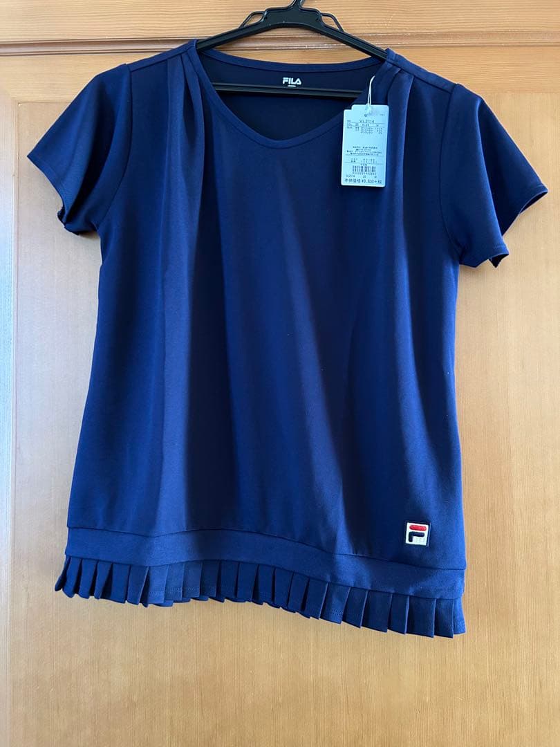 フィラ　テニスウェア　紺色トップス　Mサイズ　新品 テニス】ロングスリーブシャツ / レディース （ネイビー） -FILA
