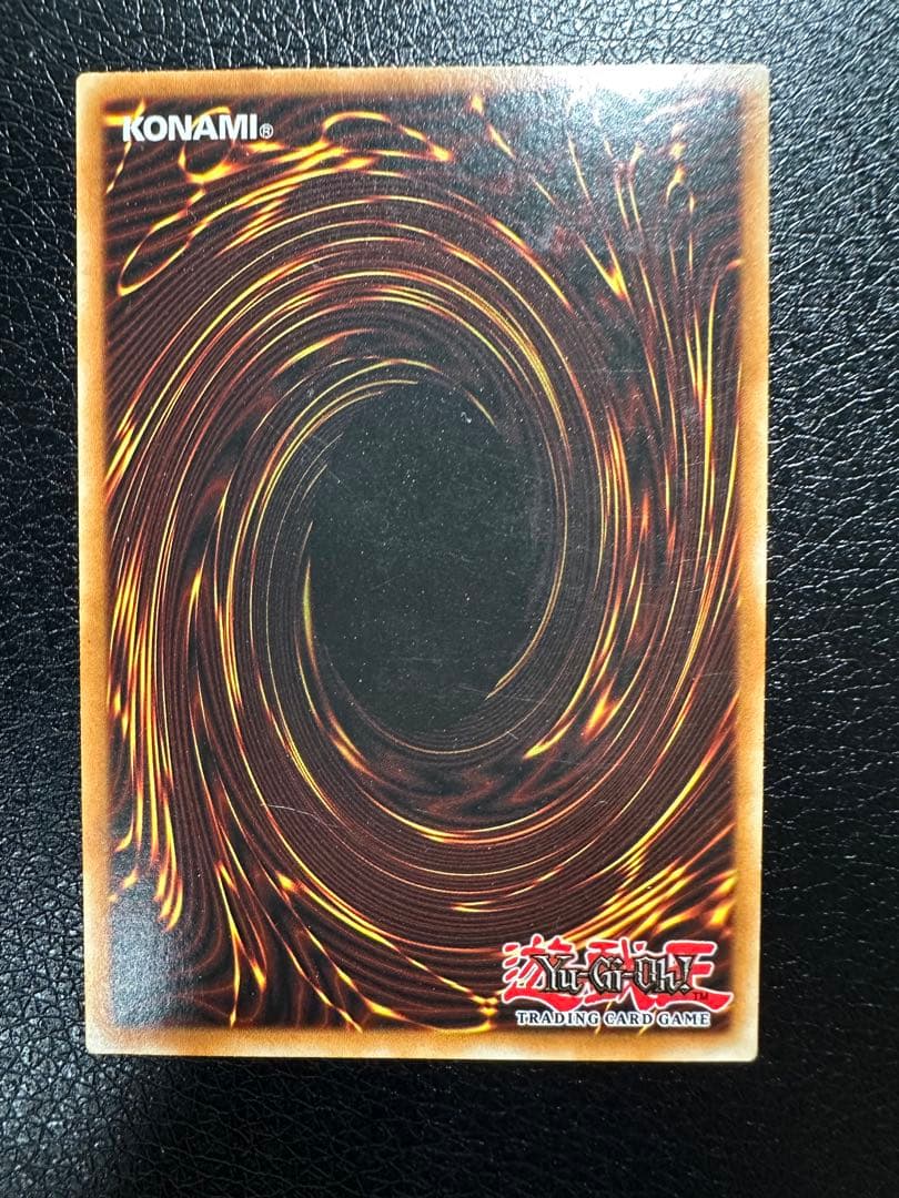 ブラック・マジシャン 英語版 レリーフ 1st YSYR-EN001 - メルカリ