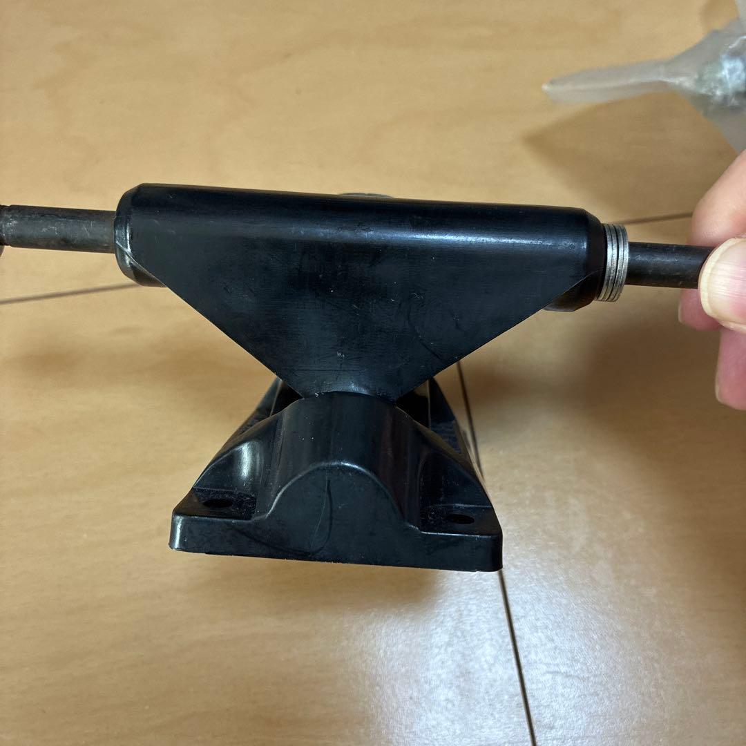 未使用 80s TRACKER ビンテージ TRUCKS ULTRALITE - メルカリ