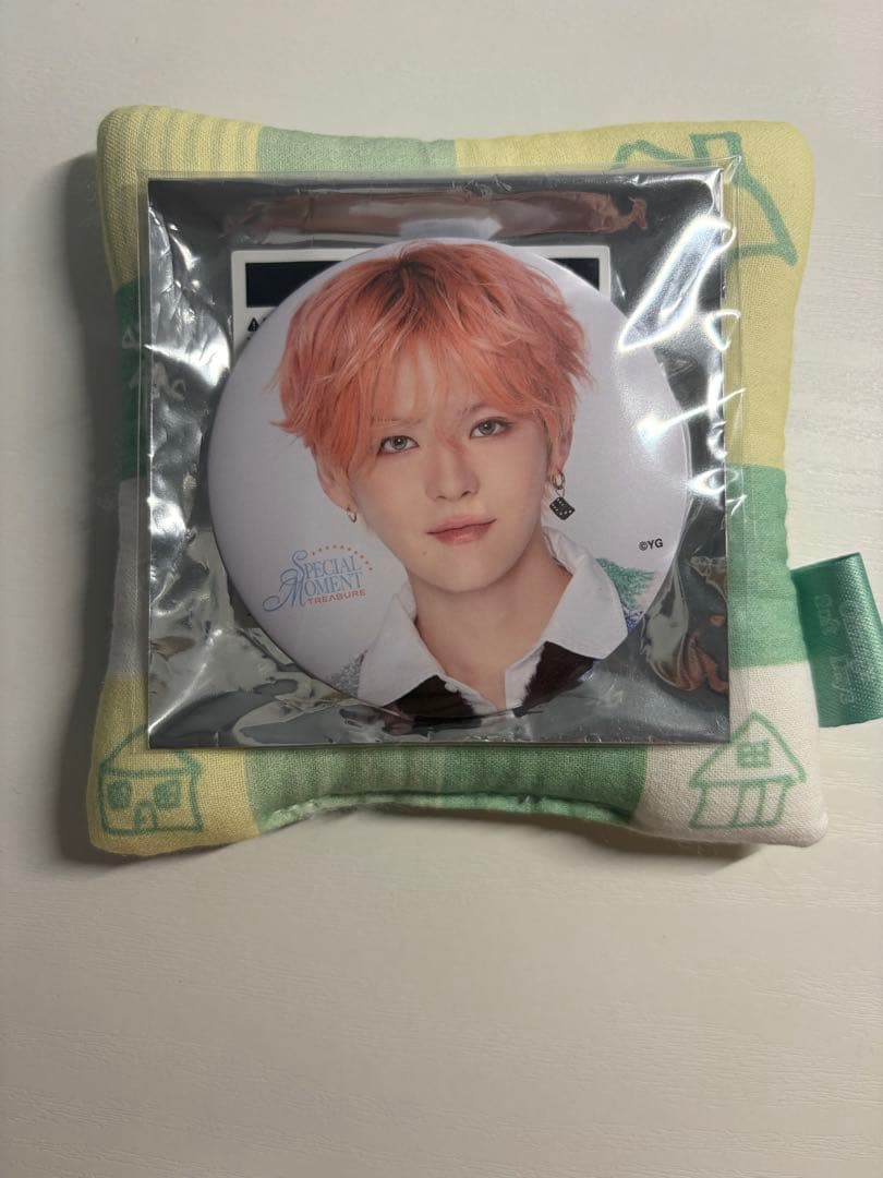 treasure ヨシ 缶バッジ - メルカリ