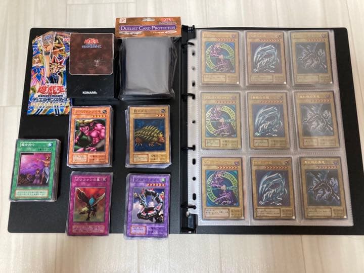 遊戯王　ファイル　まとめ売り　昔　古い　初期　セット 遊戯王 初期 ノーマル まとめ売り コレクション ファイル付き 美品