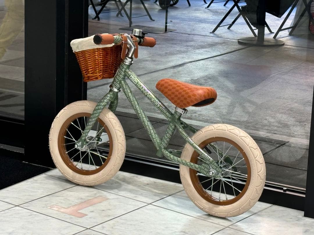 Kith Banwood Balance Bike - メルカリ