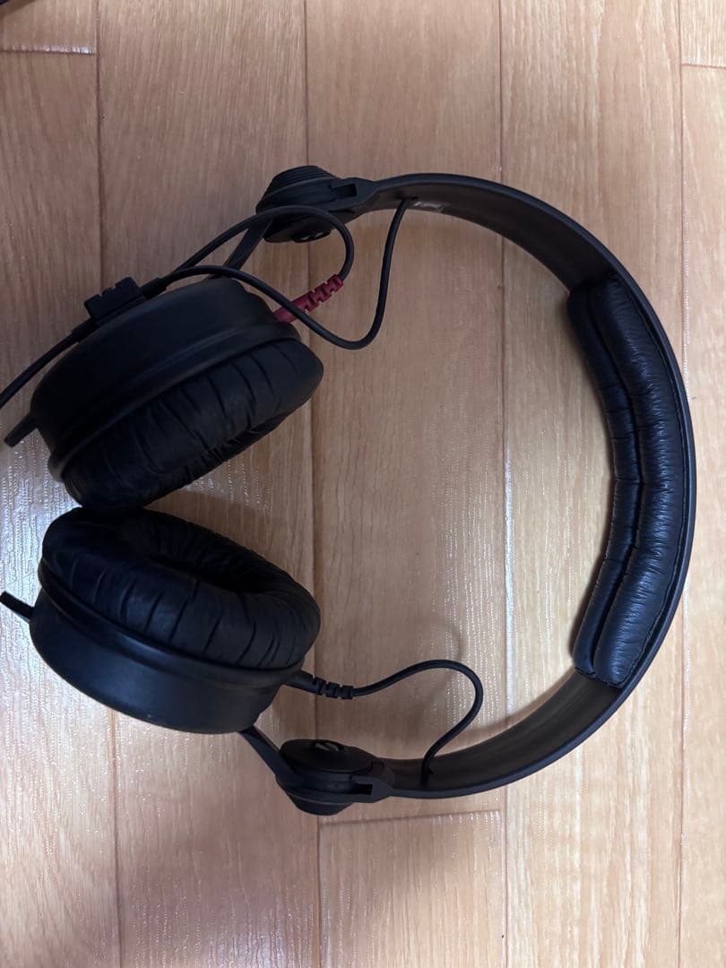 Sennheiser ブラック 有線ヘッドホン - メルカリ