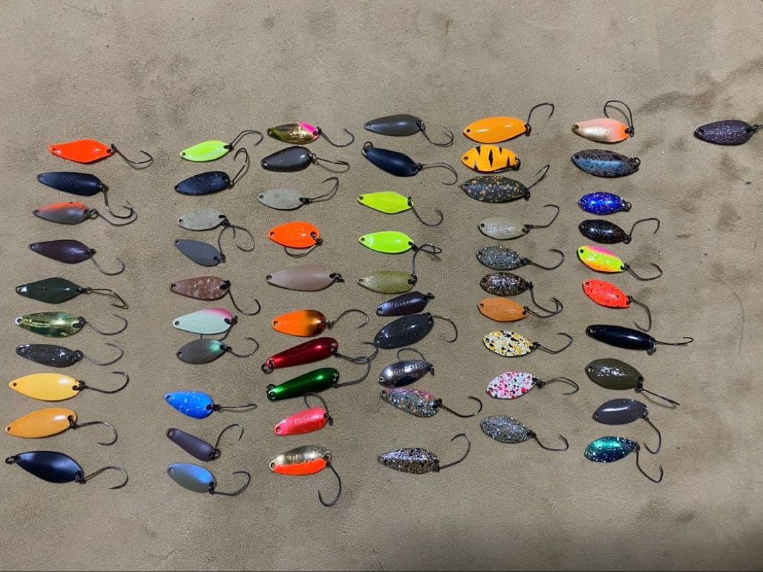 エリアトラウト引退品　スプーン 129枚 エリアトラウト 引退品 スプーン ローテーション - メルカリ