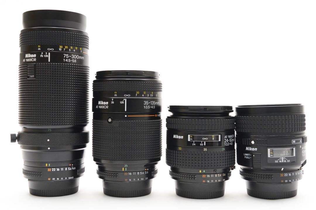 【美品】ニコン Nikon F4 《ストロボ・レンズ4本その他付属品》