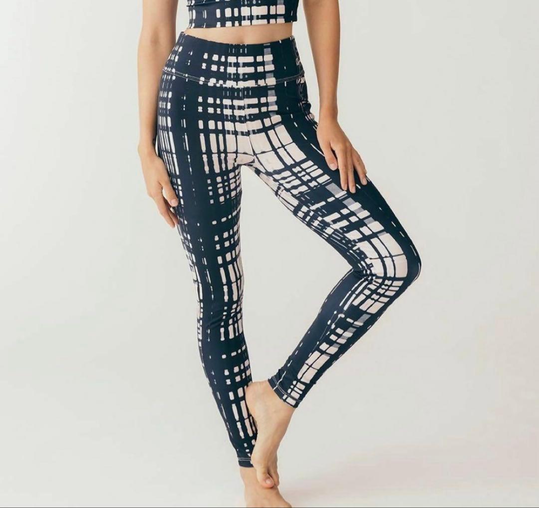 こみにゃんさま専用【LITHEE（リジー）】チェックプリントレギンス　M-L P様専用 完売品 LITHEE（リジー）チェックプリントレギンス M-L - メルカリ