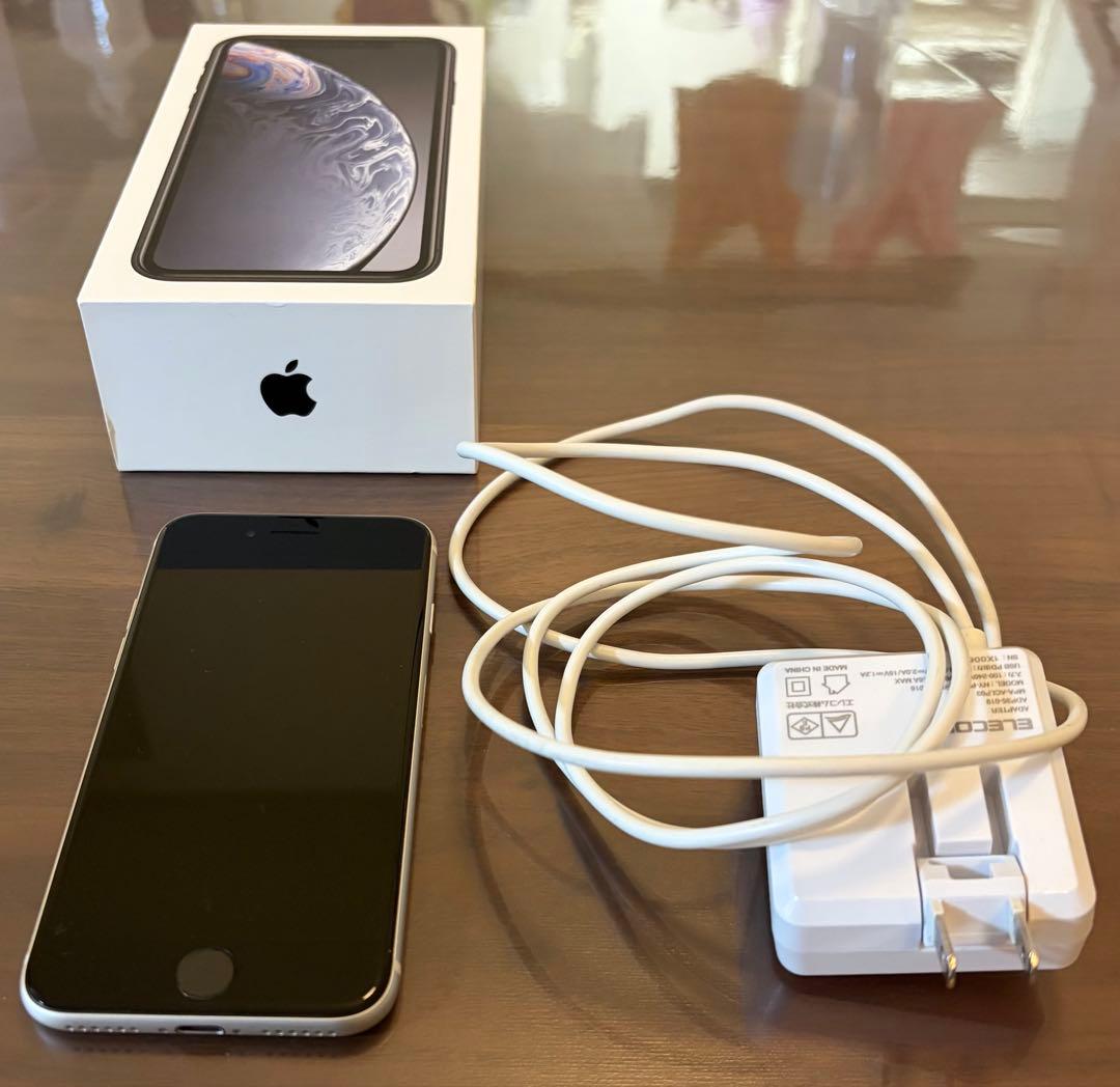 iPhone SE（第3世代）64GB ホワイトSIMフリー - メルカリ