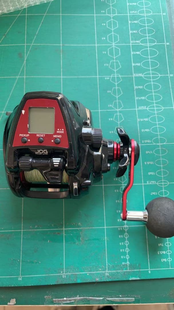 JOG 電動リール ブラック/レッド リモート JOG(リール)｜DAIWA