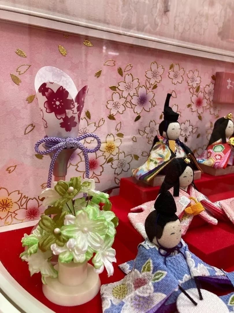 K7 三月雛ケース 雛人形ケース入り 可愛いちりめん細工人形 巾50㎝位