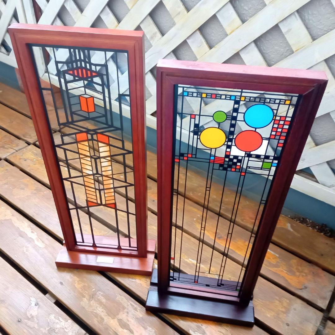 フランクロイドライト ステンドグラス木製枠2枚パレード＆ロビー邸