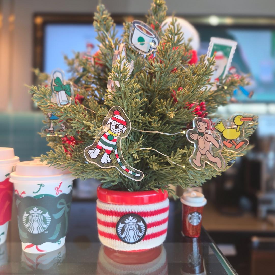 韓国スタバ限定】ジョイフル ウォーリーコラボ クリスマス ツリー フル