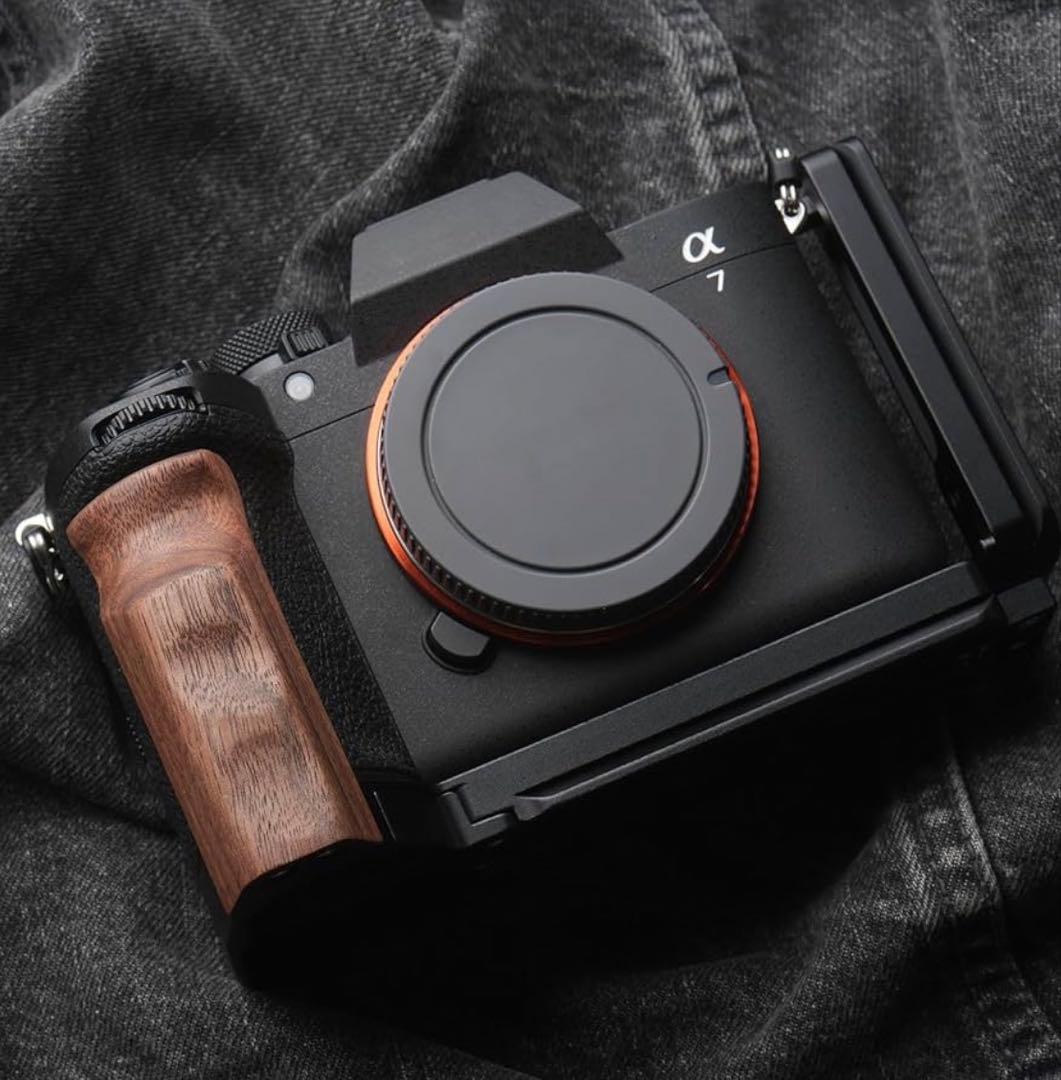 【新品・未開封】Sonyソニーa7v L型クイックリリースプレート　高級天然木 お値下げ】Sonyソニーa7v L型クイックリリースプレート 高級天然木