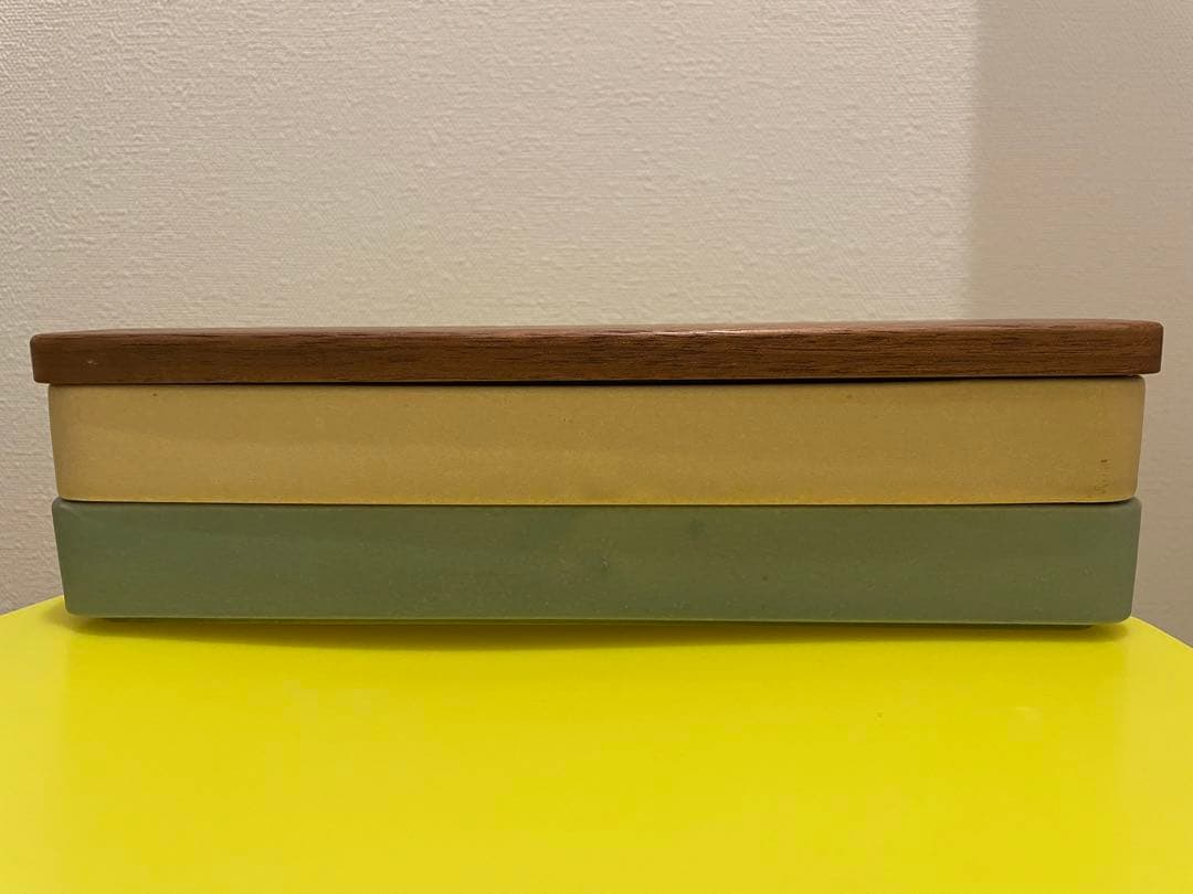 yumiko iihoshi porcelain：倉敷意匠　スタッキングトレイ yumiko iihoshi porcelain アルミトレー ｜くらすこと公式オンラインストア