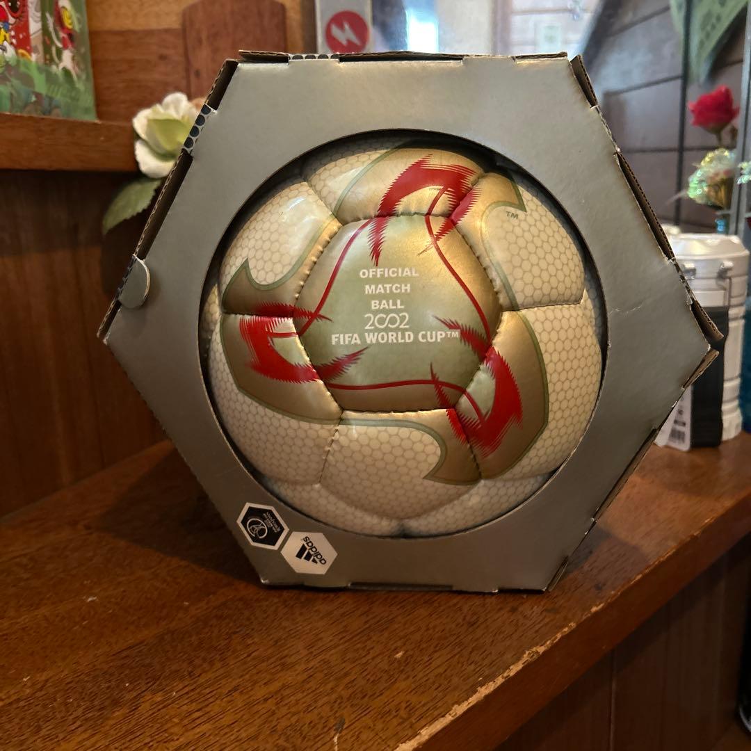 2002FIFAワールドカップ公式試合用ボール 公式ボールの歴史｜2018 FIFA World Cup Russia｜特設サイト｜サッカー