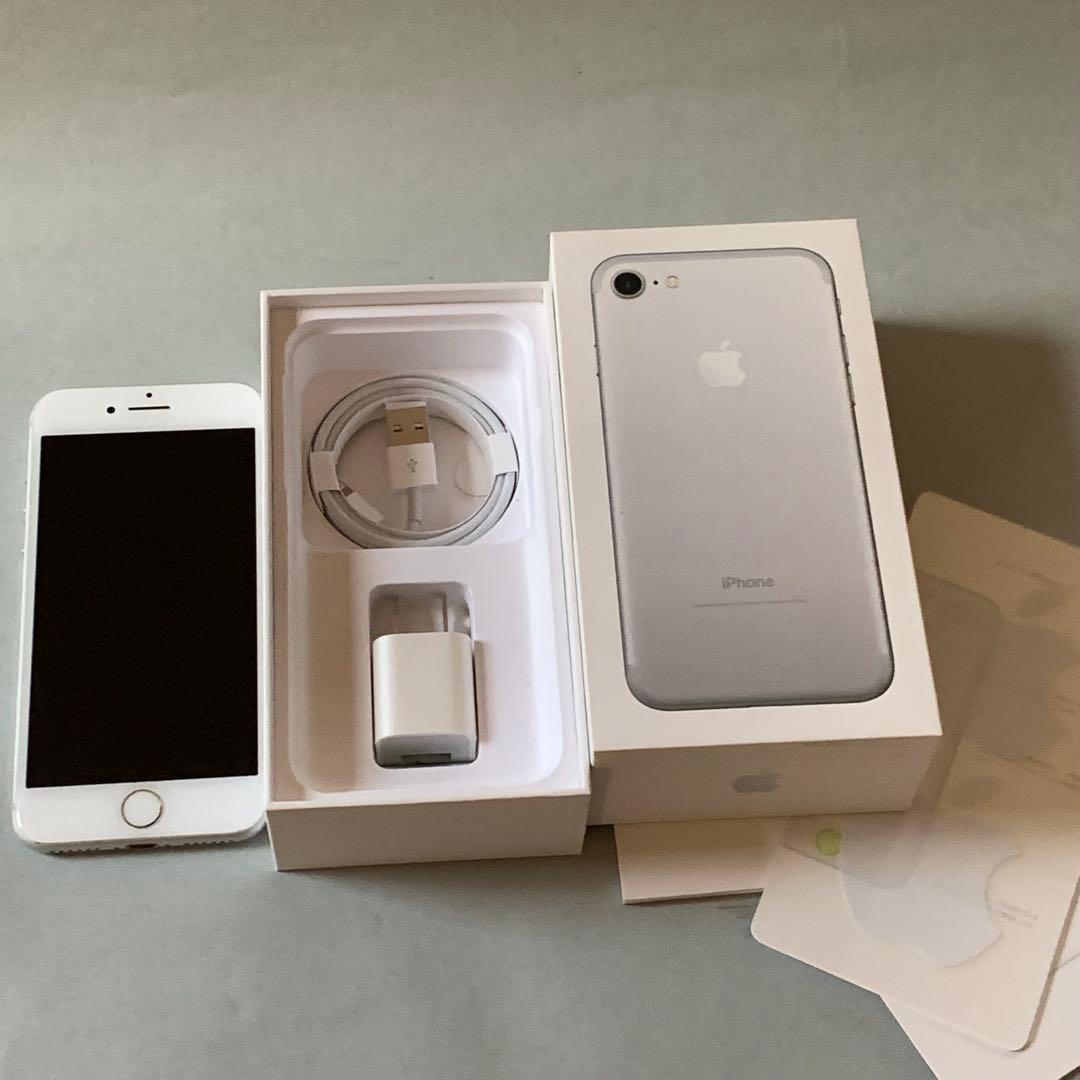 Apple iPhone 7 シルバー 本体・付属品元箱入り - メルカリ