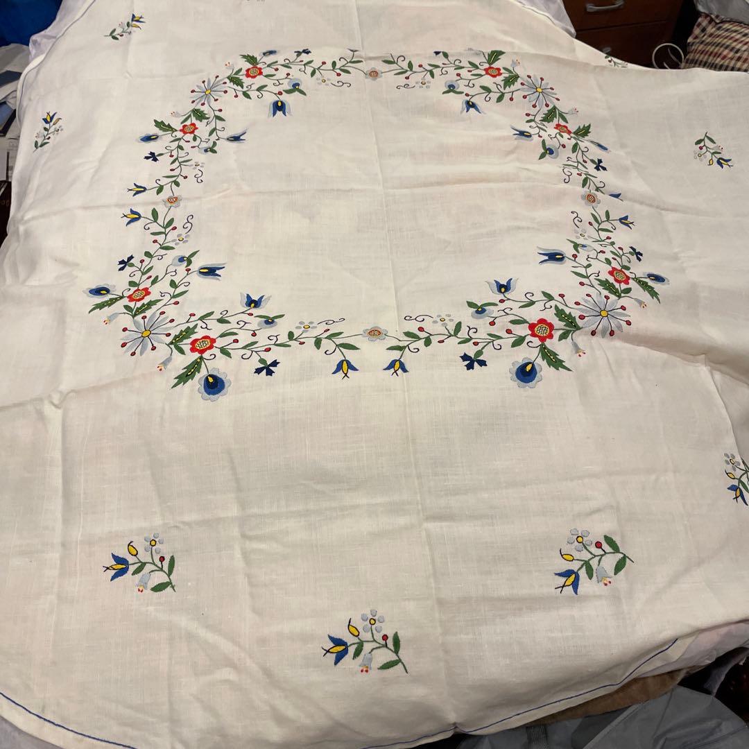 テーブルクロス　花柄模様　刺繍入りさ テーブルクロス 花柄刺繍フリルレース付き多層式テーブルクロス布 布