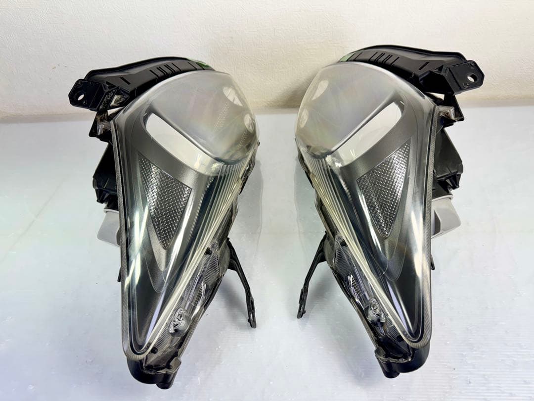 美品 車検⭕️ホンダ フリード GB3 GB4 前期 HIDヘッドライト左右