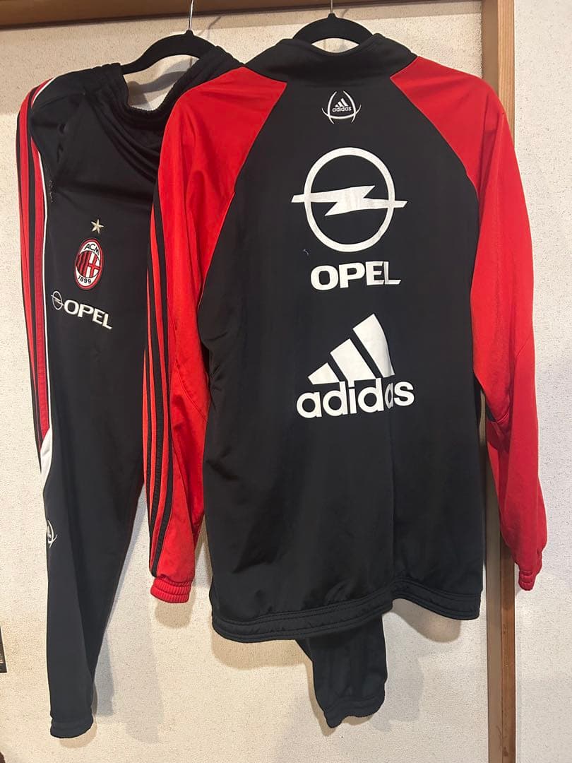 こACミラン adidas ジャージ上下セット　レア 激レア・正規品】ACミラン 2004 adidas ジャージ上下L OPEL - メルカリ