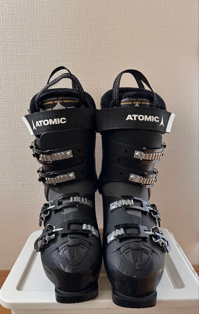 ATOMIC BRONZE ブラック スキー用ブーツ※最終値下げ12月26日まで アトミック（ATOMIC）スキーブーツの販売ページ