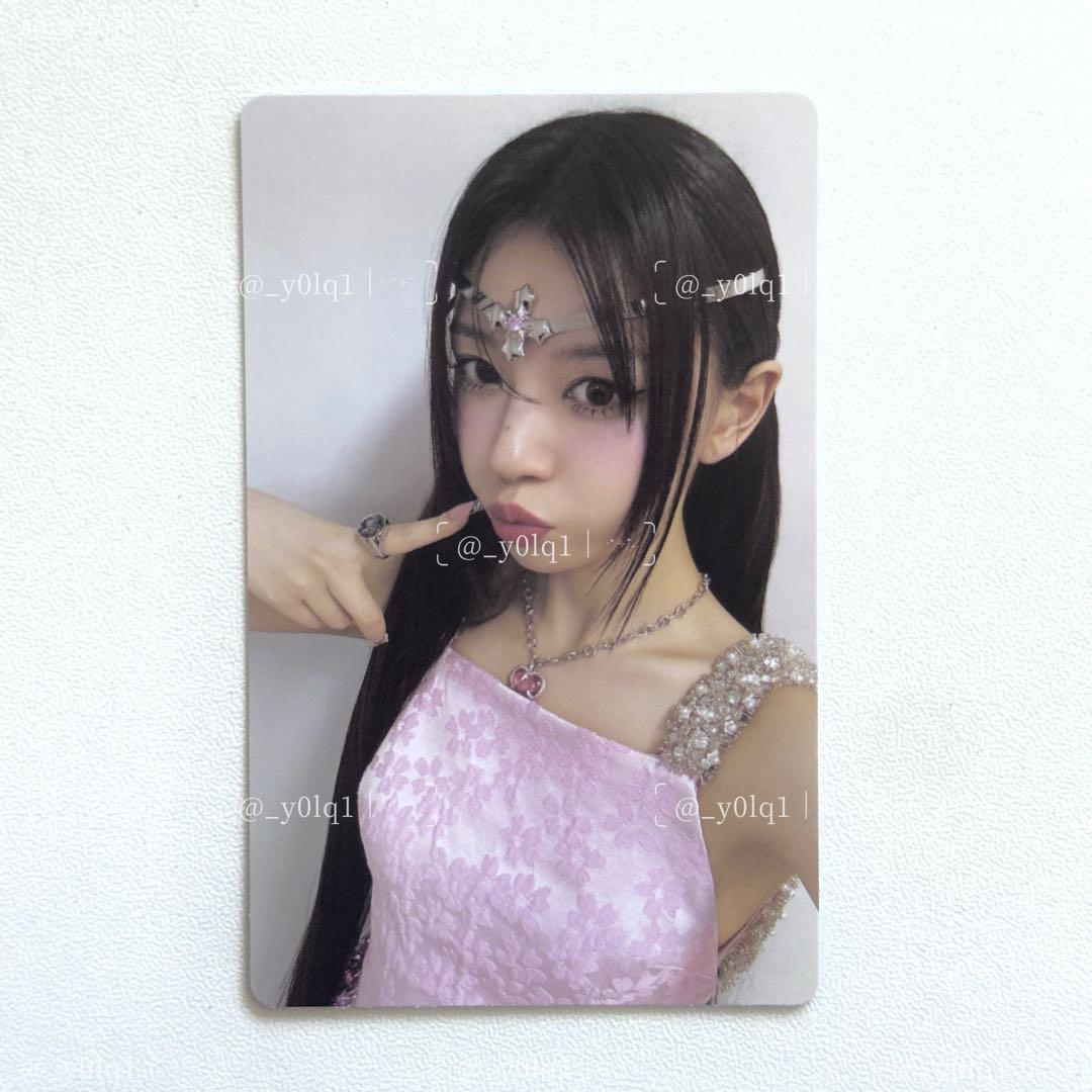 ILLIT モカ bomb トレカ weverse album 封入 - メルカリ