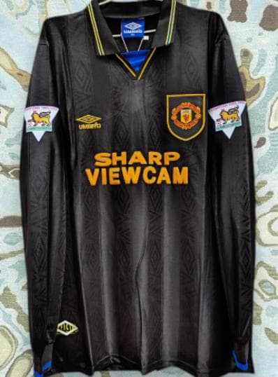 90s マンU アウェイ 長袖 レトロ サッカーシャツ 7番 カントナ - メルカリ