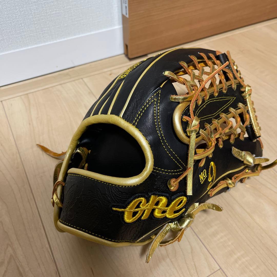 新品 限定品 柳田悠岐 2024 グローブ one ソフトバンクホークス - メルカリ