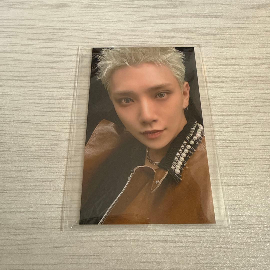 匿名配送 SEVENTEEN NEW_ 会場限定トレカ ユニバ ジョシュア - メルカリ