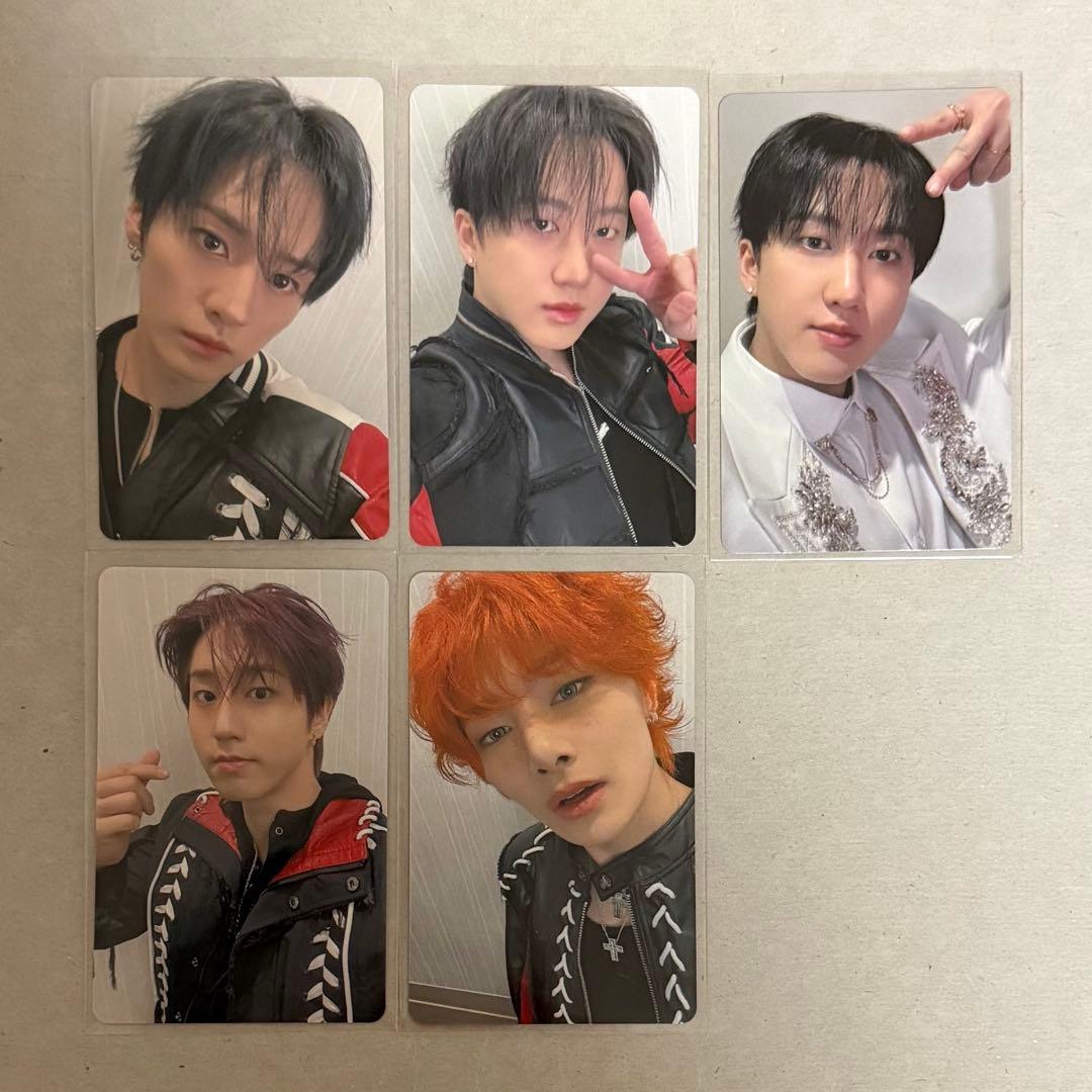 スキズ Hollow オフイベ 関西 関東 トレカ 1/24 2/1 スキズ1/24オフイベ関西hollow会場限定8枚コンプセット インテックス