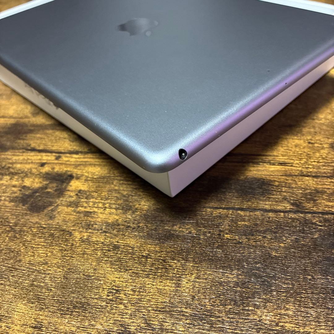iPad 第5世代 Wi-Fiモデル 32GB スペースグレー 動画視聴に - メルカリ