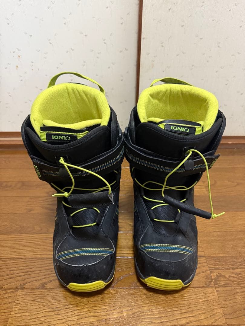 IGNIO スノーボードブーツ ブラック/イエロー - メルカリ