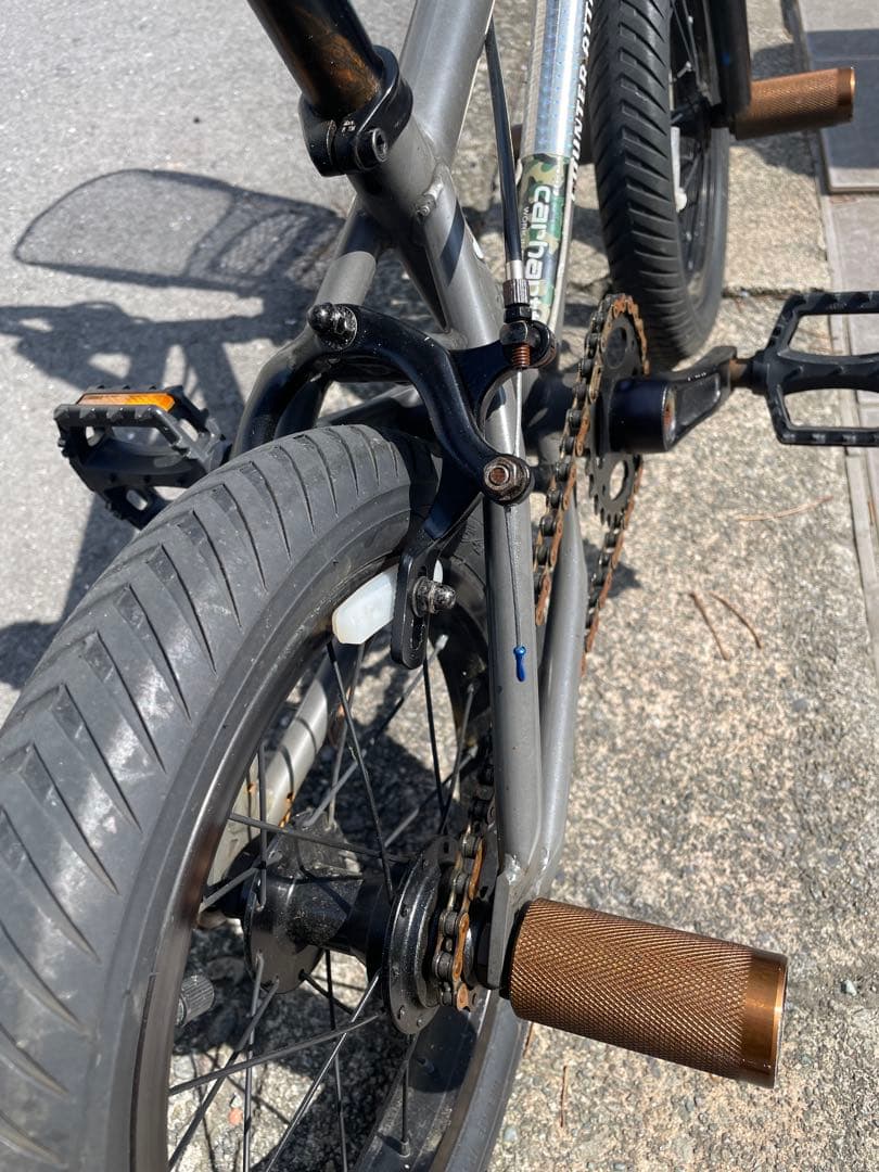 MOTELWORKSJUICY14インチキッズ BMX ブラック バスケット付き