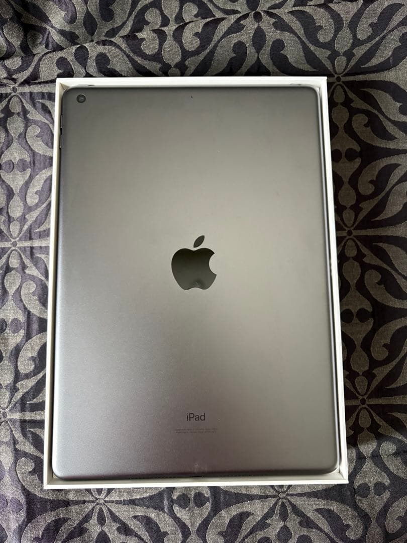 Apple iPad 9世代64GBスペースグレー 本体箱有り、充電器付き - メルカリ
