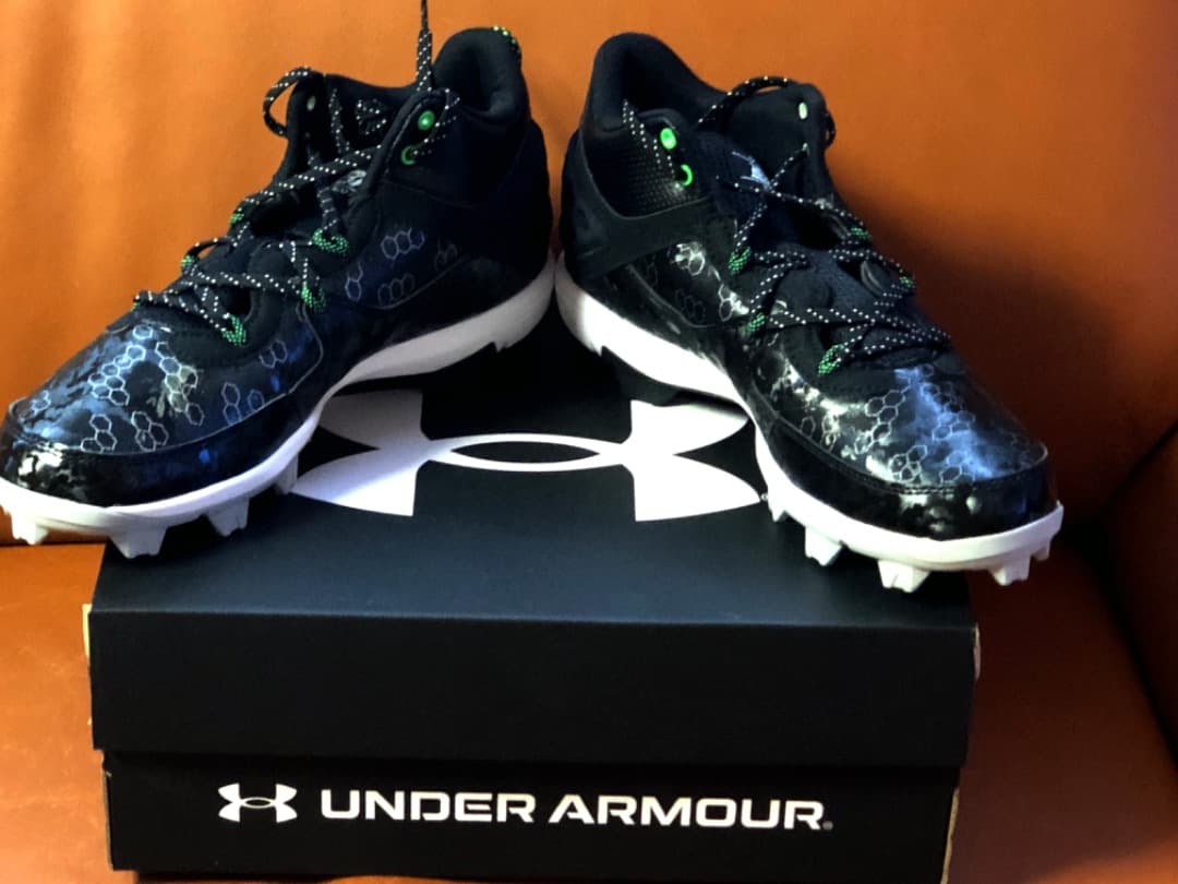 新品2026年USA国内限定アンダーアーマー☆野球ハーパー8MidRm28cm