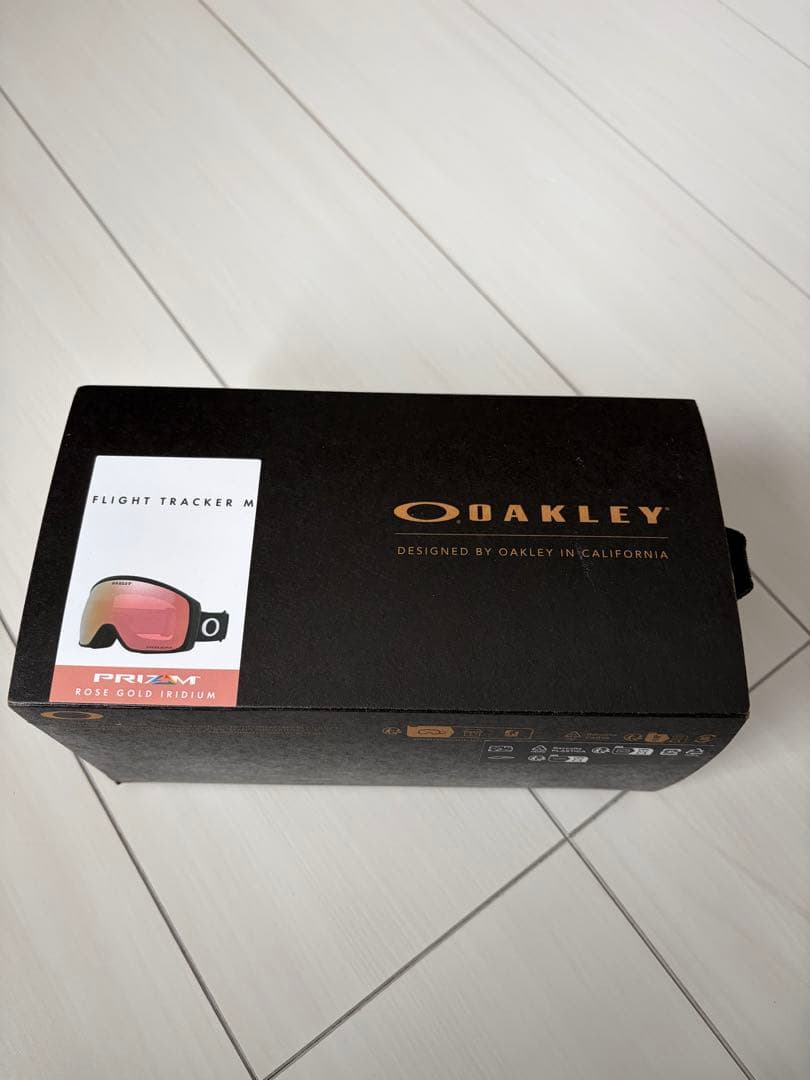 【新品】OAKLEY スノーゴーグル Flight Tracker Mレディース オークリー（OAKLEY）（メンズ、レディース）ゴーグル スキー