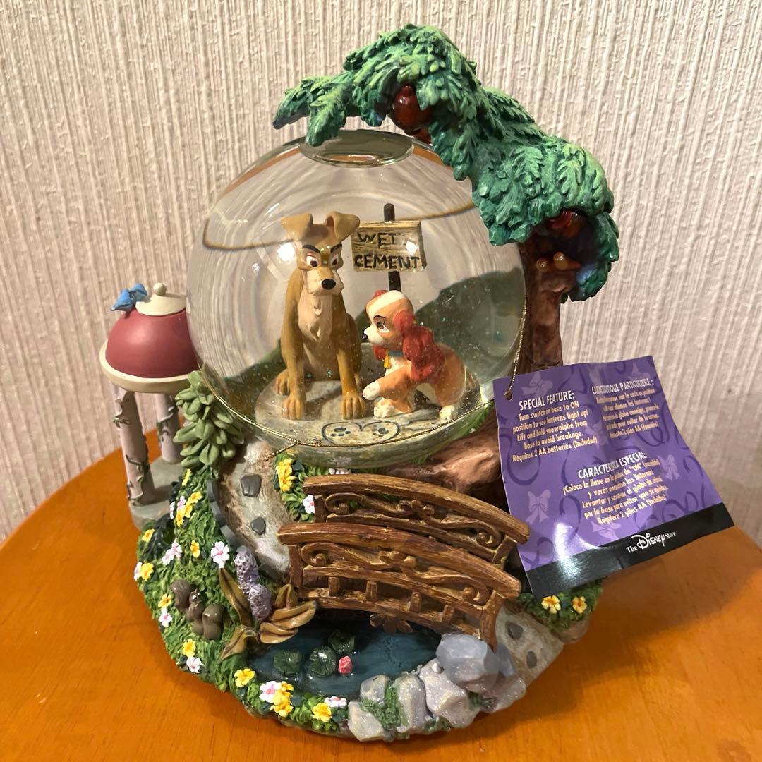 ディズニーストア わんわん物語Lady&Trumpスノーグローブ オルゴール