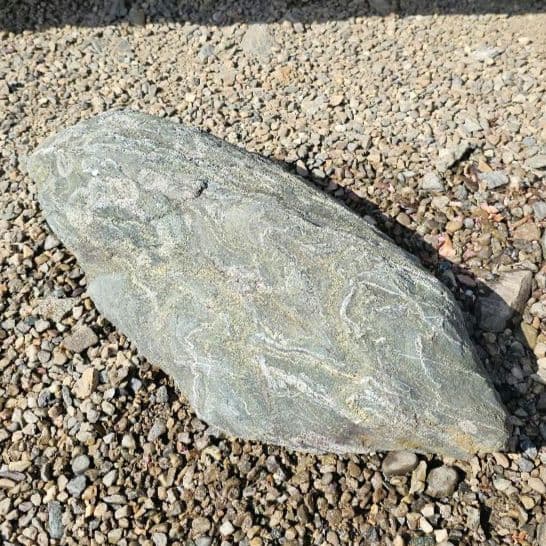 三波石 12.7kg 群馬県旧鬼石町産　日本銘石　三波川　水石　鑑賞石　庭石青石