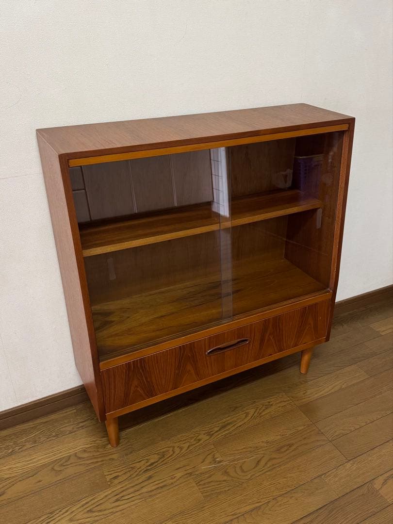 イギリス/ヴィンテージ/チーク材/ガラスキャビネット インド アンティーク 3段ガラスキャビネット W80×D47×H138cm