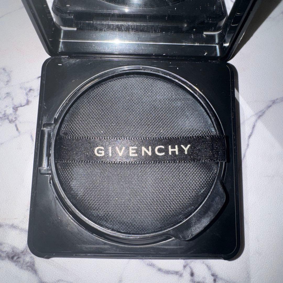 ジバンシイ ソワンノワール UV コンパクト 12g - メルカリ